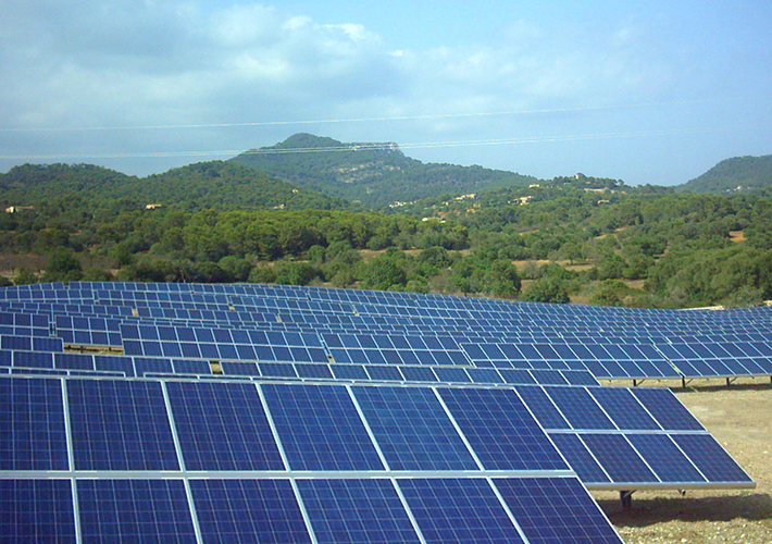 Foto BayWa r.e. completa la venta de su parque solar de Archidona en Málaga, en la primera inversión de Encavis en España.